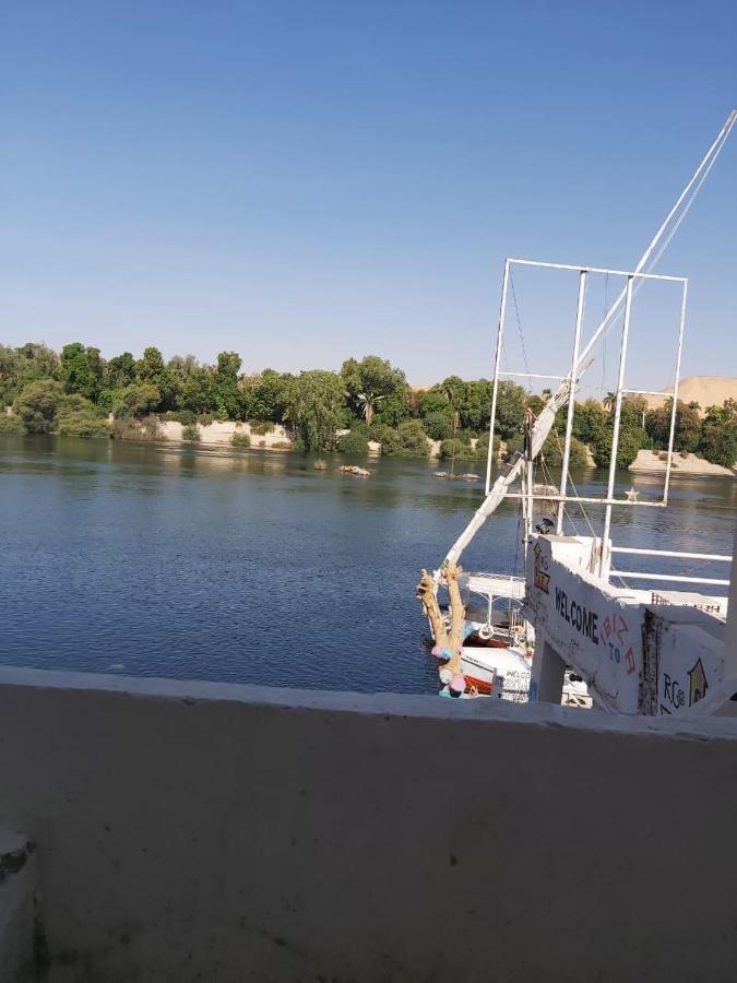 Hotel Otasho Nile View House Assuan Esterno foto